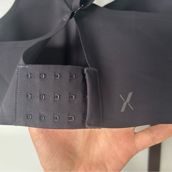 [4] Knix Catalyst High Impact Sports Bra In Black Adjustable Straps Front Zip - Picture 10 of 11